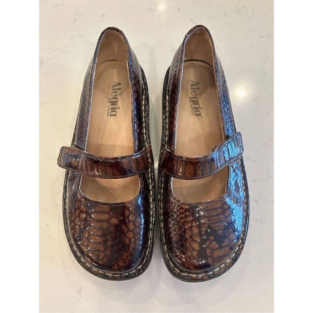 Alegria Feliz chocolate brown snake print Mary Jane shoes size 37